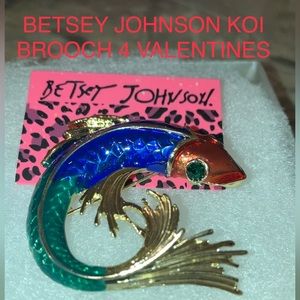 Betsey Johnson enamel Koi Fish Brooch- Items my minimalist daughter won’t wear.